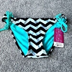 NWT Hula Honey bikini bottoms size small